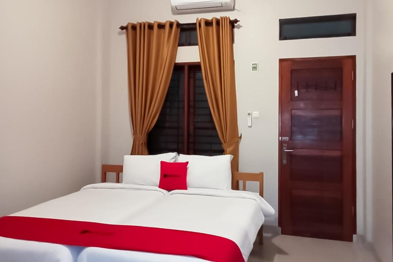 Reddoorz At Joyce Guest House Medan Eksteriør billede